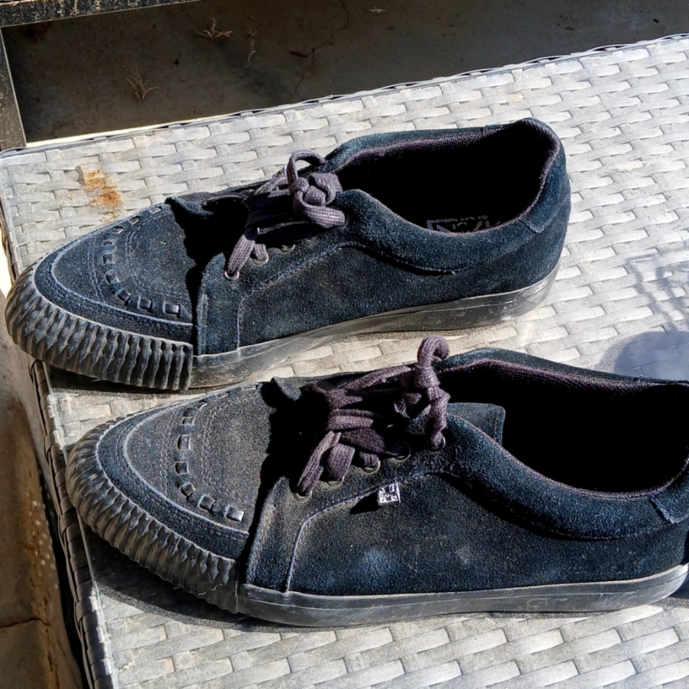 T.U.K. Gothic Black Suede Pointed Creeper Platform Shoes